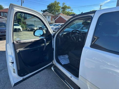 Used 2011 Chevrolet Silverado 1500 LT w/ All-Star Edition RWD image 9