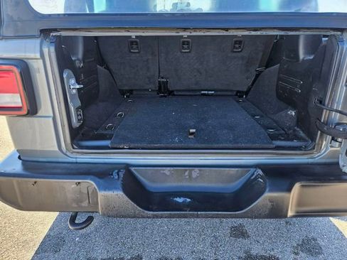 Used 2020 Jeep Wrangler Unlimited Sport image 22