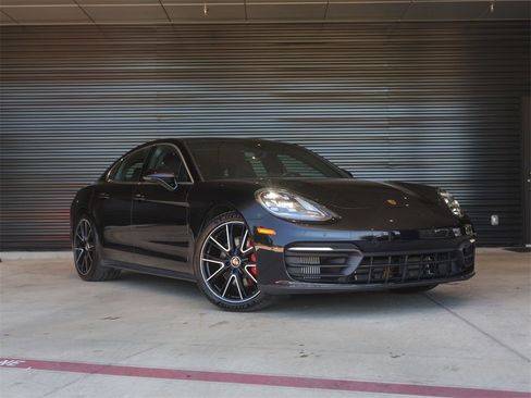 Certified 2022 Porsche Panamera 4S w/ Premium Package image 9