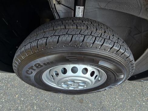 Used 2025 RAM ProMaster 2500 w/ Safety Group FWD image 25