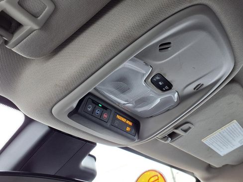 Used 2024 Buick Encore GX Sport Touring image 16