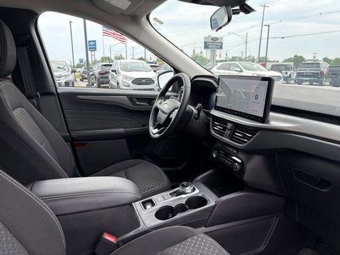 Used 2023 Ford Escape Active w/ Tech Pack #1 AWD/4WD image 12