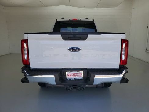 Used 2025 Ford F250 XLT w/ FX4 Off-Road Package AWD/4WD image 6