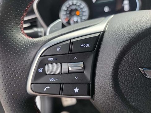 Used 2023 Genesis G70 2.0T w/ Sport Prestige Package RWD image 14
