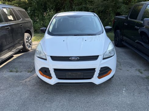 Used 2014 Ford Escape S FWD image 3
