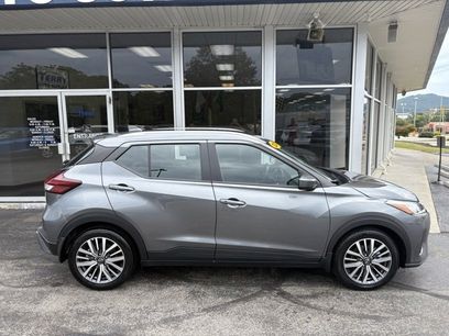 Used 2023 Nissan Kicks SV