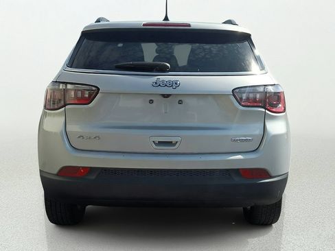 Used 2024 Jeep Compass Latitude AWD/4WD image 5