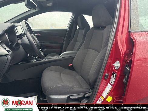 Used 2018 Toyota C-HR XLE image 12