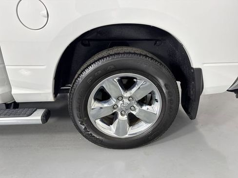 Used 2017 RAM 1500 Big Horn AWD/4WD image 5