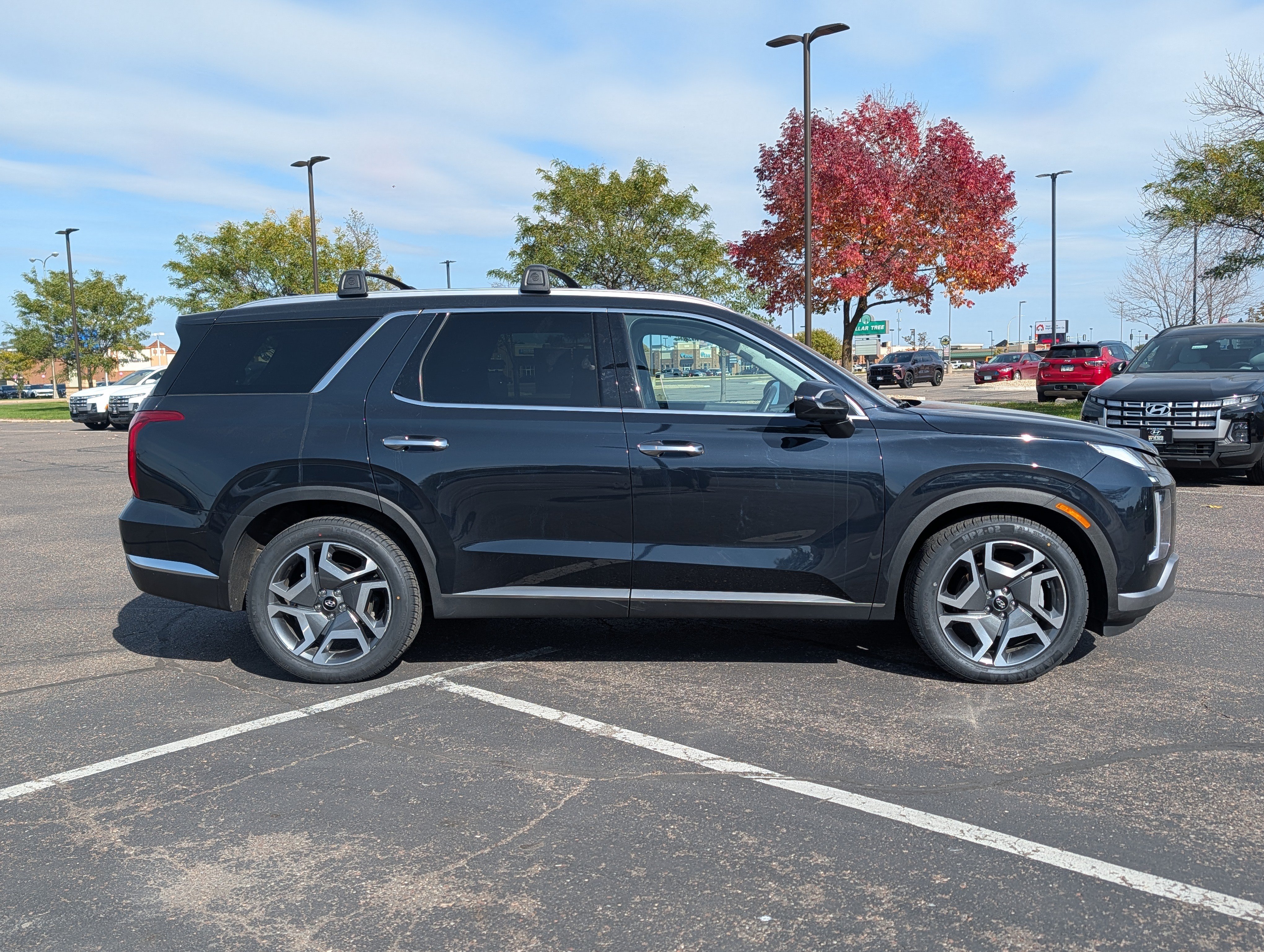 Used 2025 Hyundai Palisade Limited AWD/4WD image 6