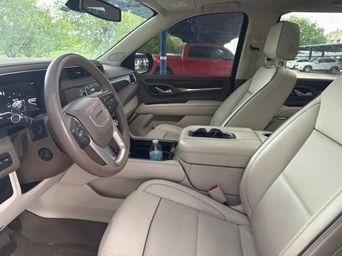 Used 2022 GMC Yukon Denali AWD/4WD image 9