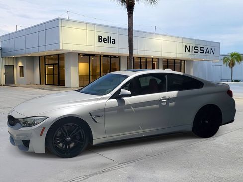 Used 2015 BMW M4 Coupe RWD image 3