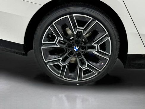 New 2026 BMW 530i xDrive w/ M Sport Package AWD/4WD image 9
