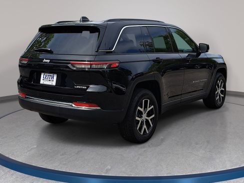 New 2025 Jeep Grand Cherokee Limited w/ Trailer Tow Package RWD image 5