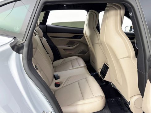 Used 2024 Porsche Taycan 4 Cross Turismo image 40