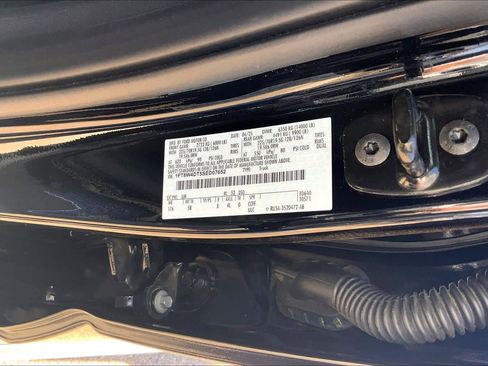 Certified 2025 Ford F450 Lariat w/ Chrome Package image 37