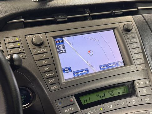 Used 2013 Toyota Prius Four image 32