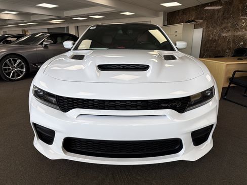 Used 2021 Dodge Charger SRT Hellcat image 2