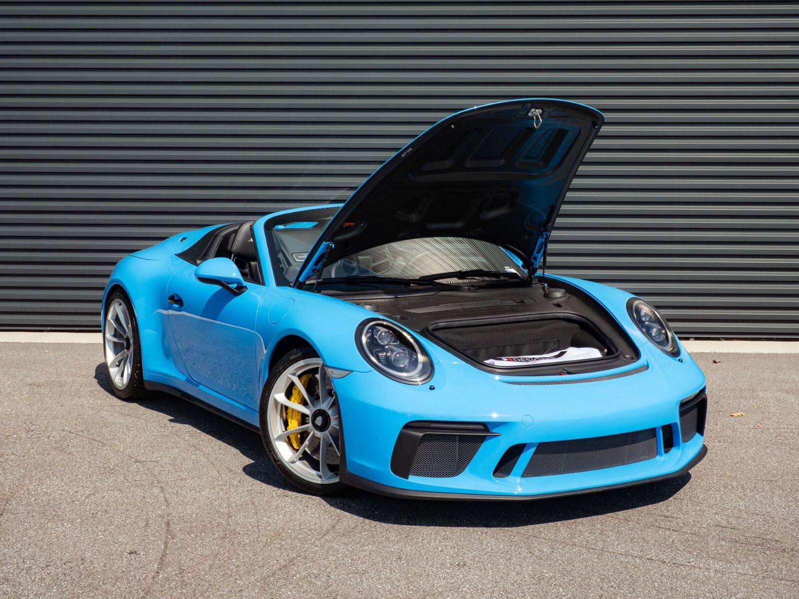 Used 2019 Porsche 911 Speedster RWD image 23
