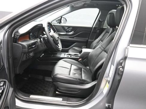Certified 2022 Lincoln Corsair Reserve w/ Elements Package FWD image 10