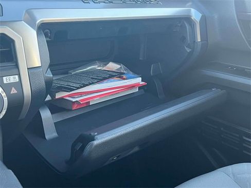 Certified 2025 Toyota Tacoma SR5 image 33