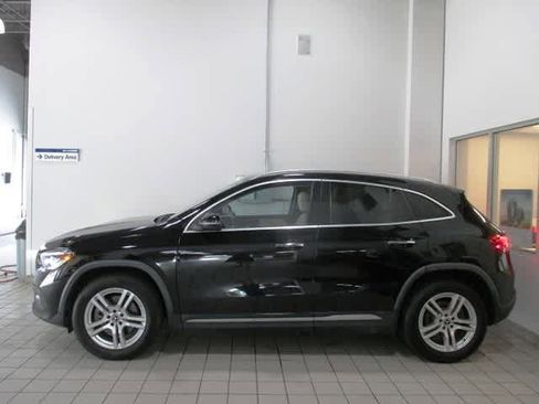 Used 2021 Mercedes-Benz GLA 250 4MATIC image 16
