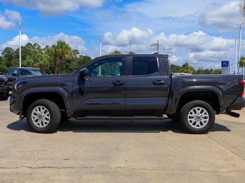 Used 2025 Toyota Tacoma SR5 RWD image 26