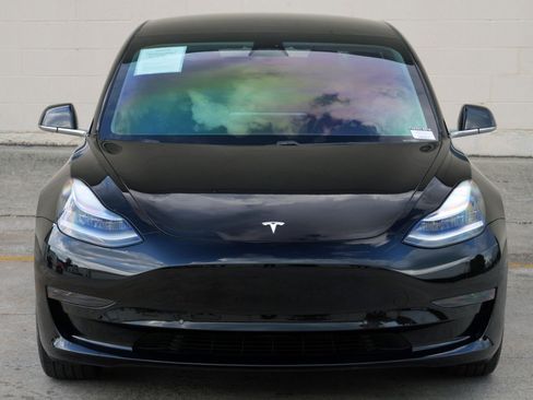 Used 2020 Tesla Model 3 Standard Range Plus RWD image 50
