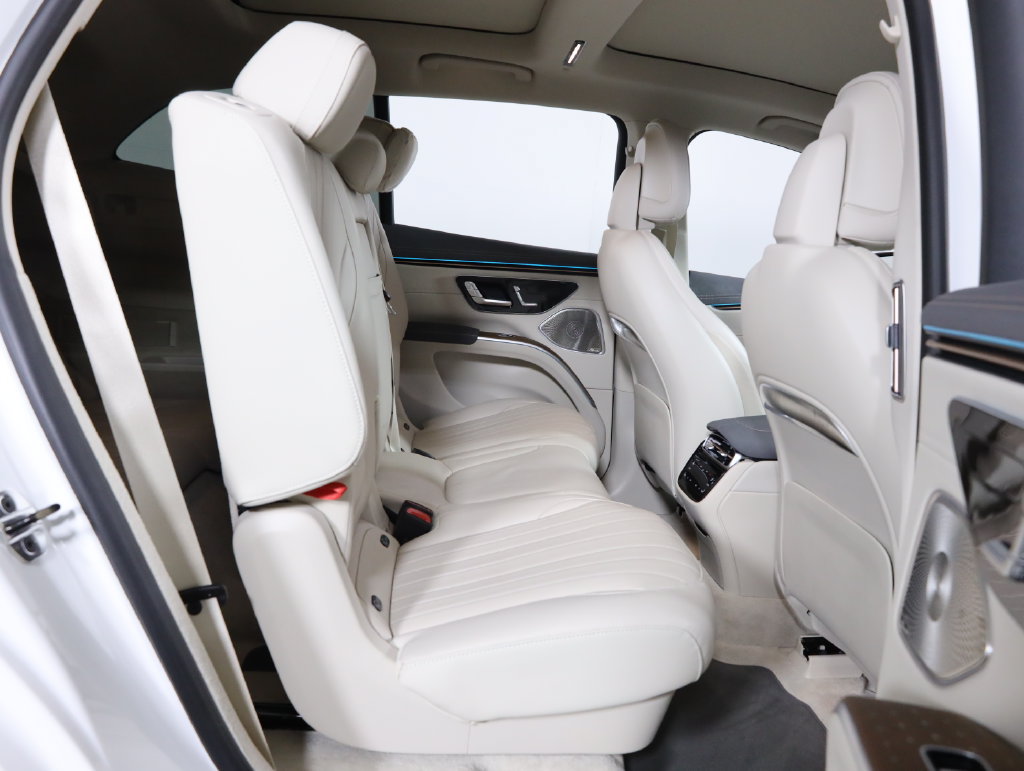 Used 2025 Mercedes-Benz EQS 450+ 4MATIC SUV image 64