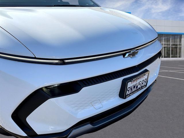 Certified 2024 Chevrolet Equinox EV LT w/ LPO, Blackout Package FWD image 34