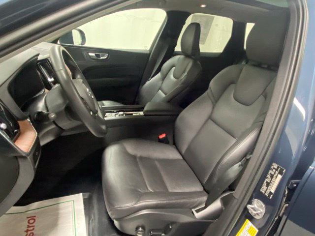 Certified 2023 Volvo XC60 B5 Plus AWD/4WD image 12