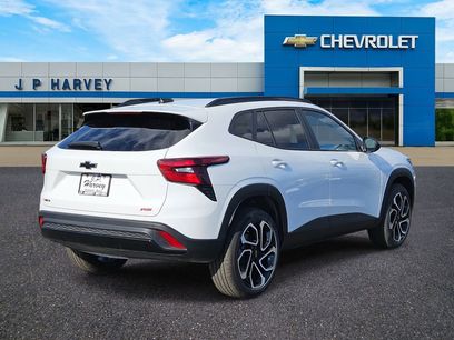 Used 2025 Chevrolet Trax RS w/ Driver Confidence Package