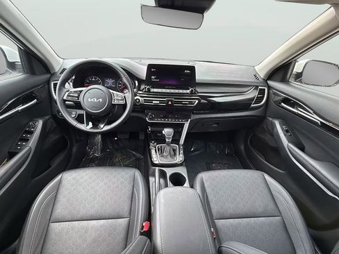 Used 2022 Kia Seltos EX AWD/4WD image 14