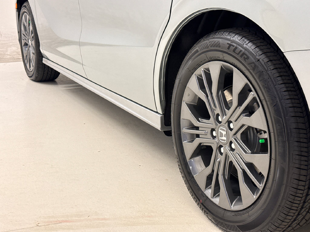 New 2027 Honda Odyssey Touring image 10