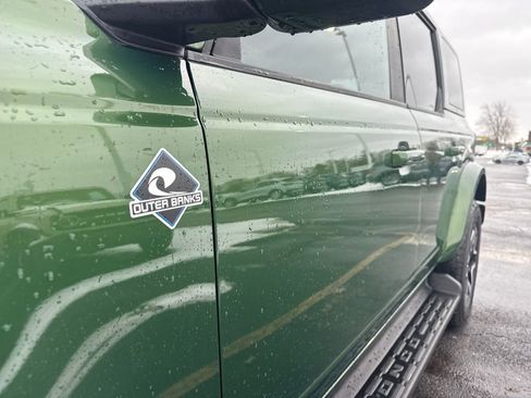 Used 2025 Ford Bronco Outer Banks image 20