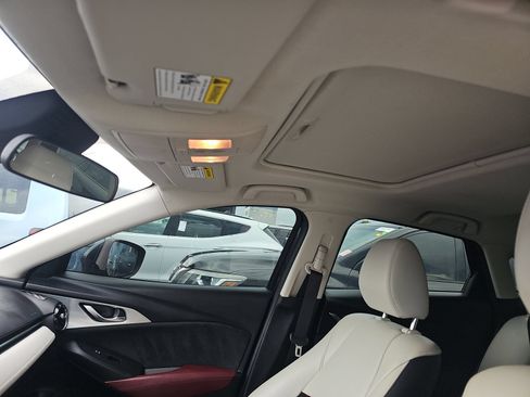Used 2018 MAZDA CX-3 Grand Touring FWD image 6
