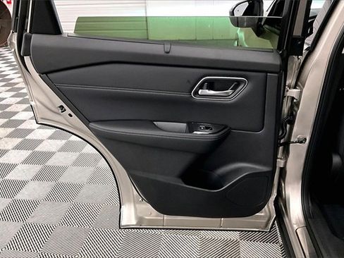 New 2026 Nissan Rogue Platinum image 30