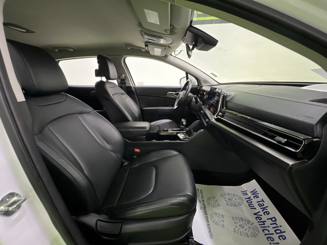 Used 2023 Kia Sportage EX FWD image 28