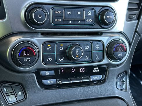 Used 2019 Chevrolet Suburban Premier AWD/4WD image 24