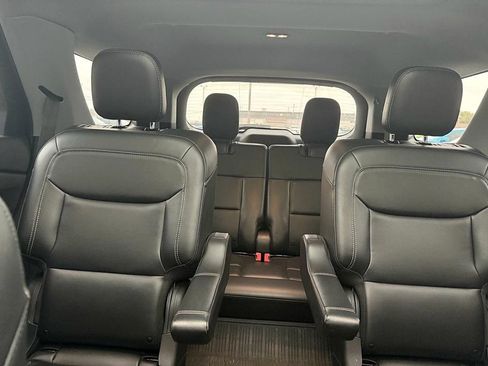 Used 2023 Ford Explorer XLT w/ Equipment Group 202A image 15