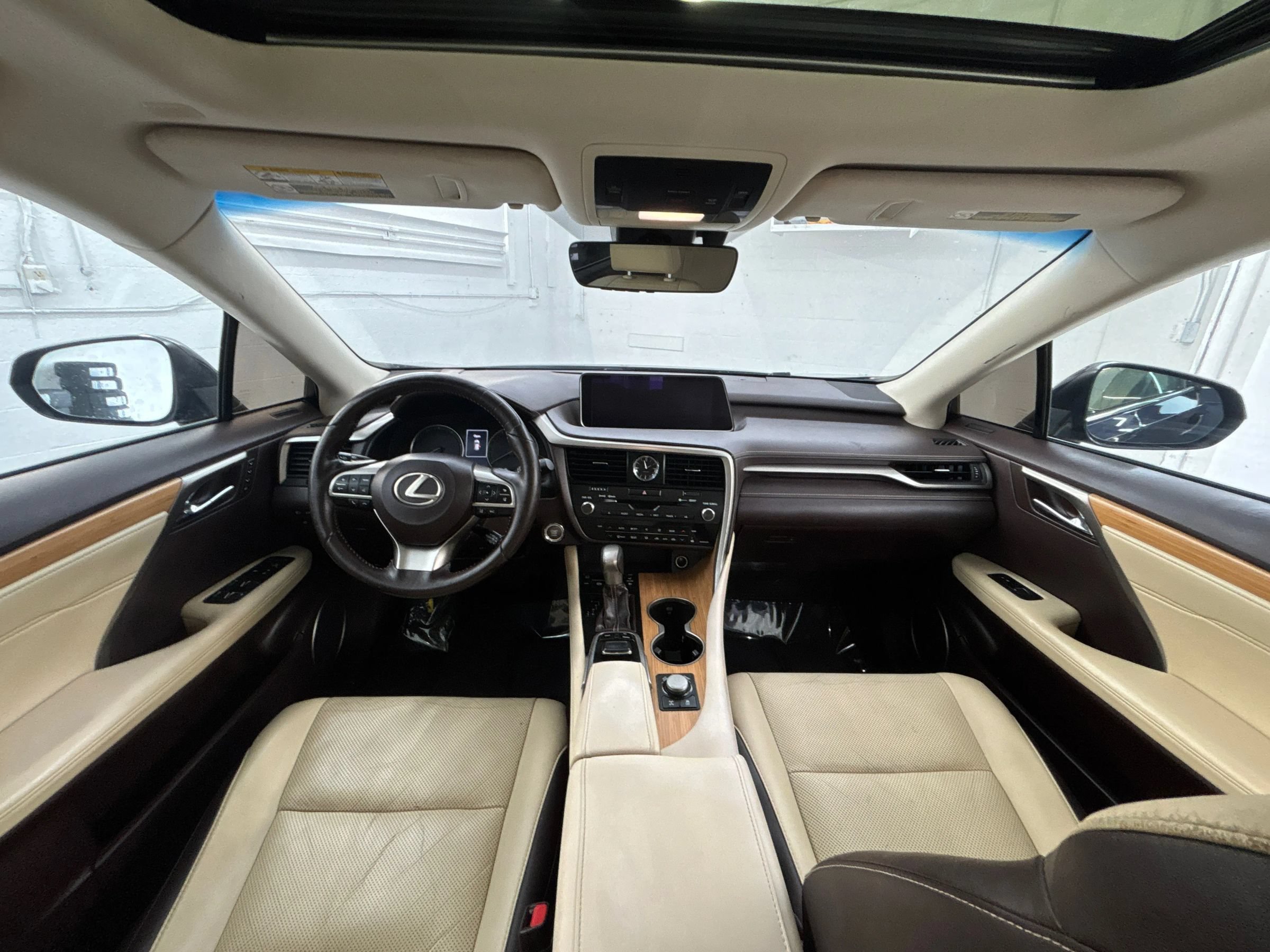 Used 2019 Lexus RX 350L AWD image 17