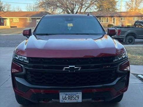 Used 2023 Chevrolet Suburban Z71 image 2