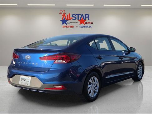 Used 2019 Hyundai Elantra SE image 7