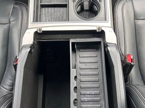 Used 2017 Ford F250 Lariat w/ Lariat Value Package image 20