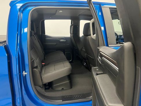 Used 2024 Chevrolet Silverado 1500 LT AWD/4WD image 25