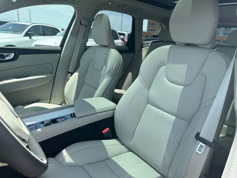 New 2026 Volvo XC60 B5 Ultra w/ Protection Package Premier image 11