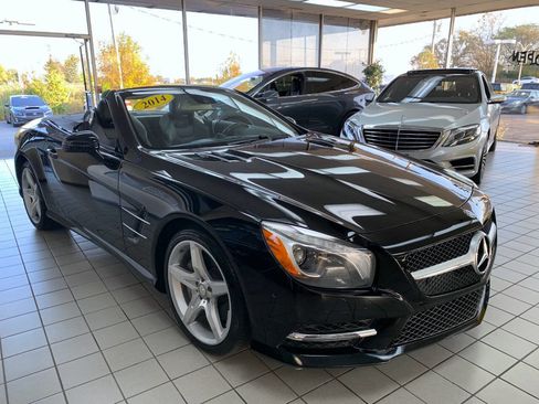 Used 2014 Mercedes-Benz SL 550 image 4