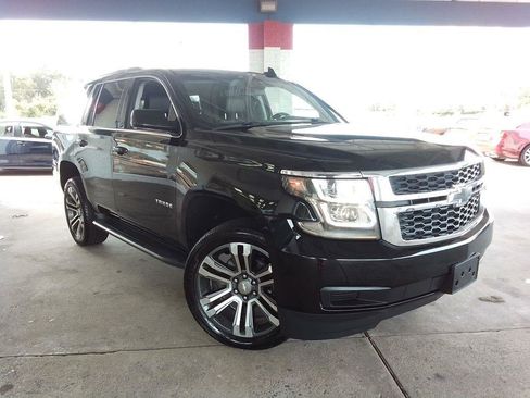 Used 2018 Chevrolet Tahoe LT image 3