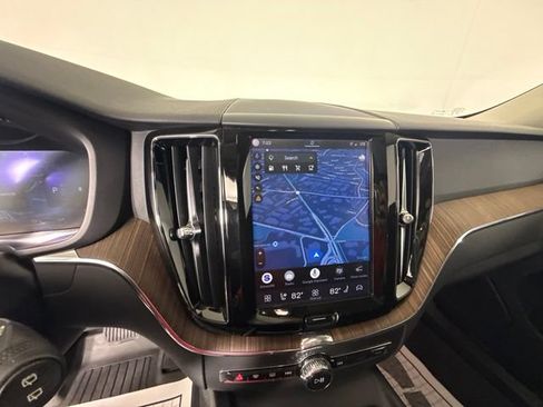 Used 2023 Volvo XC60 B5 Plus w/ Protection Package Premier FWD image 25