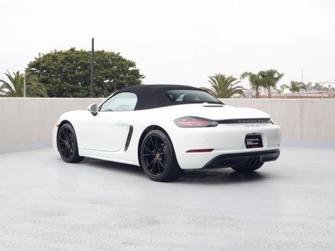 Certified 2022 Porsche 718 Boxster RWD image 3